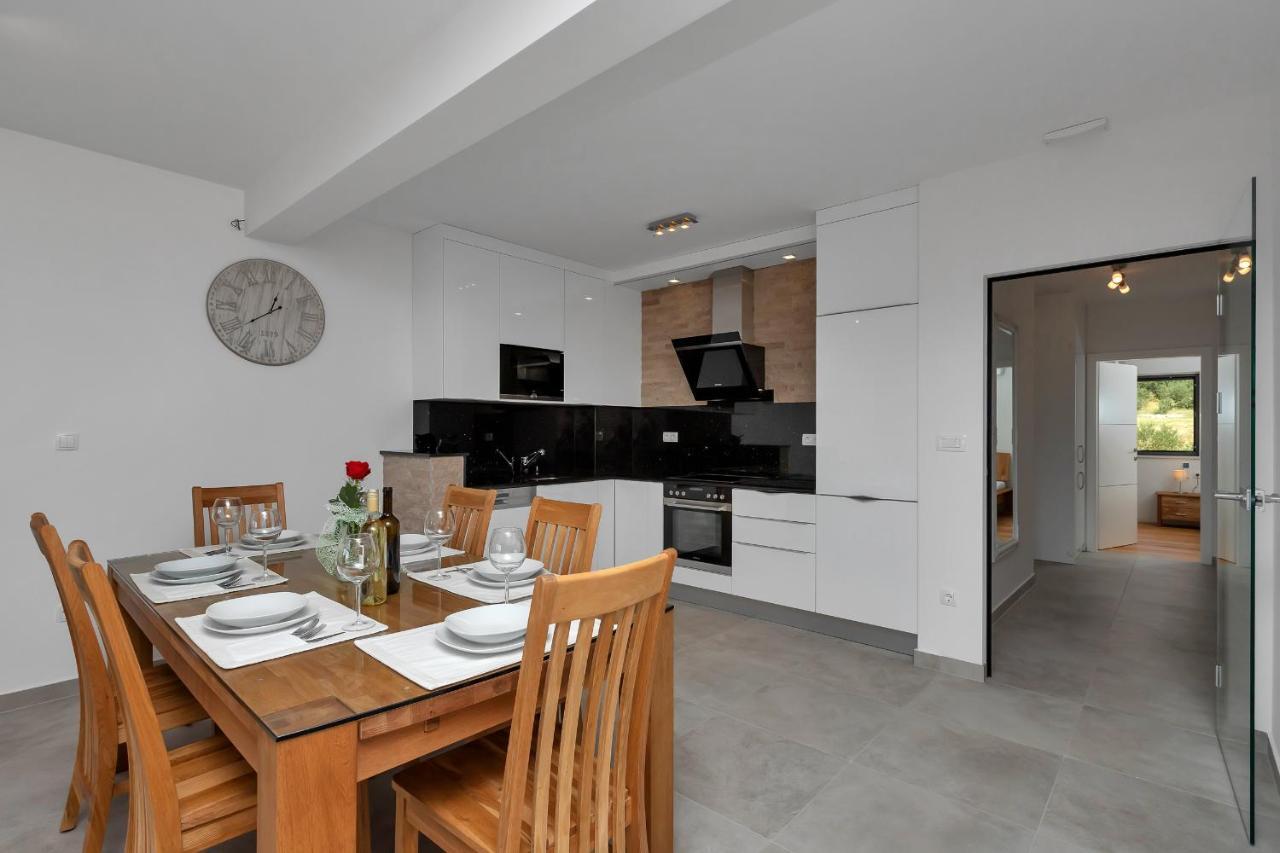Luxury Apartment Macola Free Beach Parking Makarska Eksteriør bilde